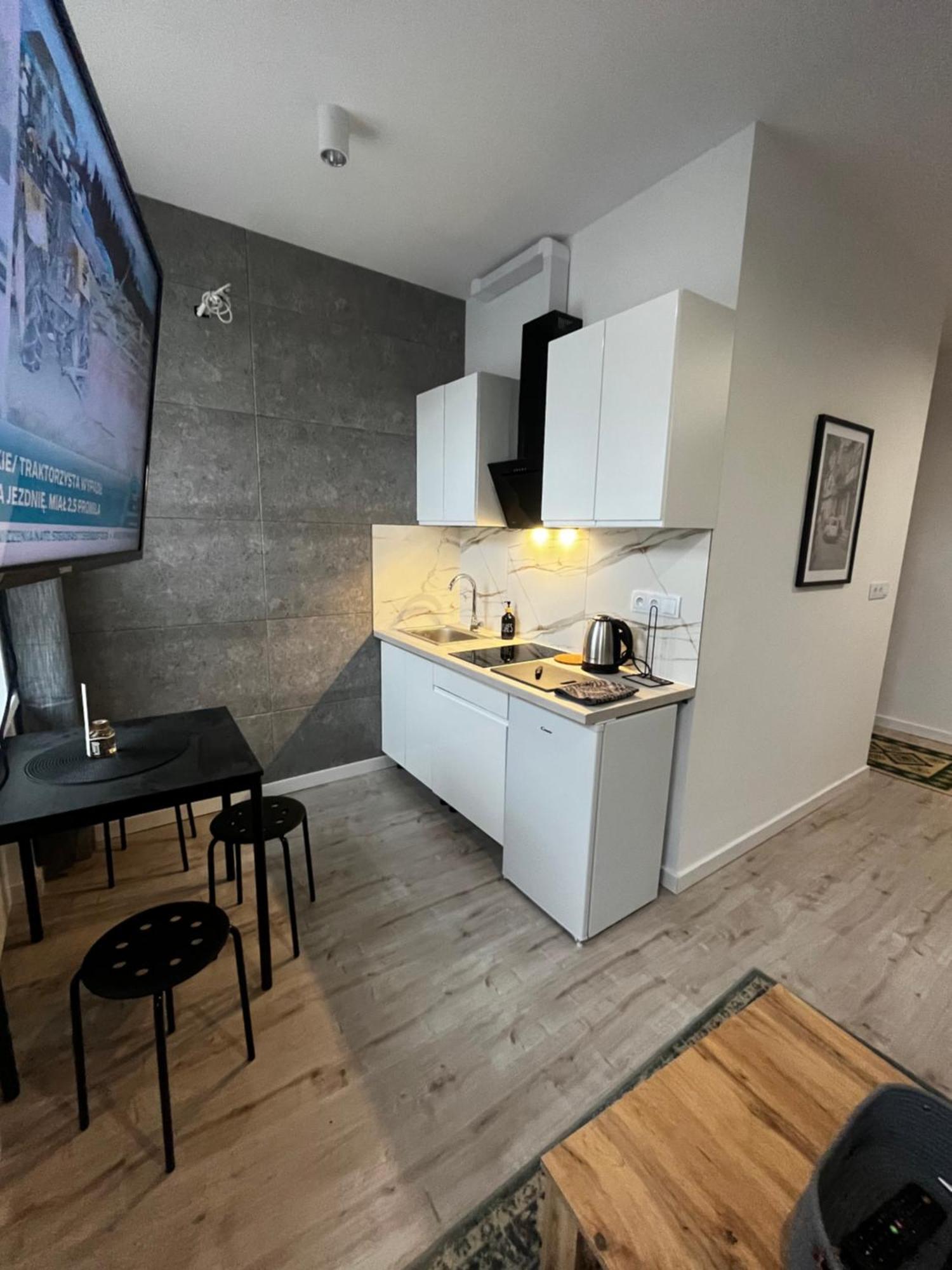 Apartamenty Dbrw Jezyce พอซนาน ภายนอก รูปภาพ