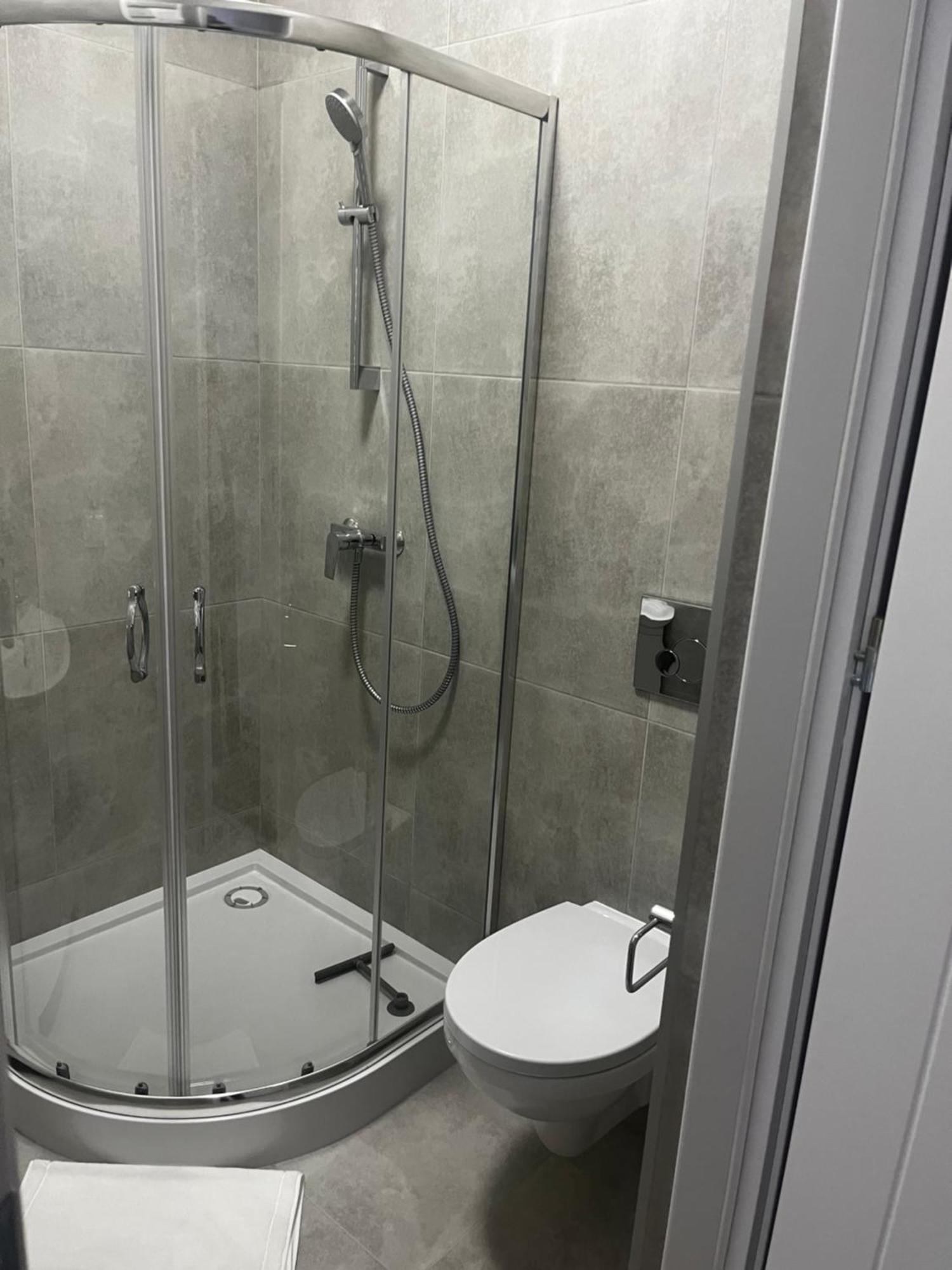 Apartamenty Dbrw Jezyce พอซนาน ภายนอก รูปภาพ