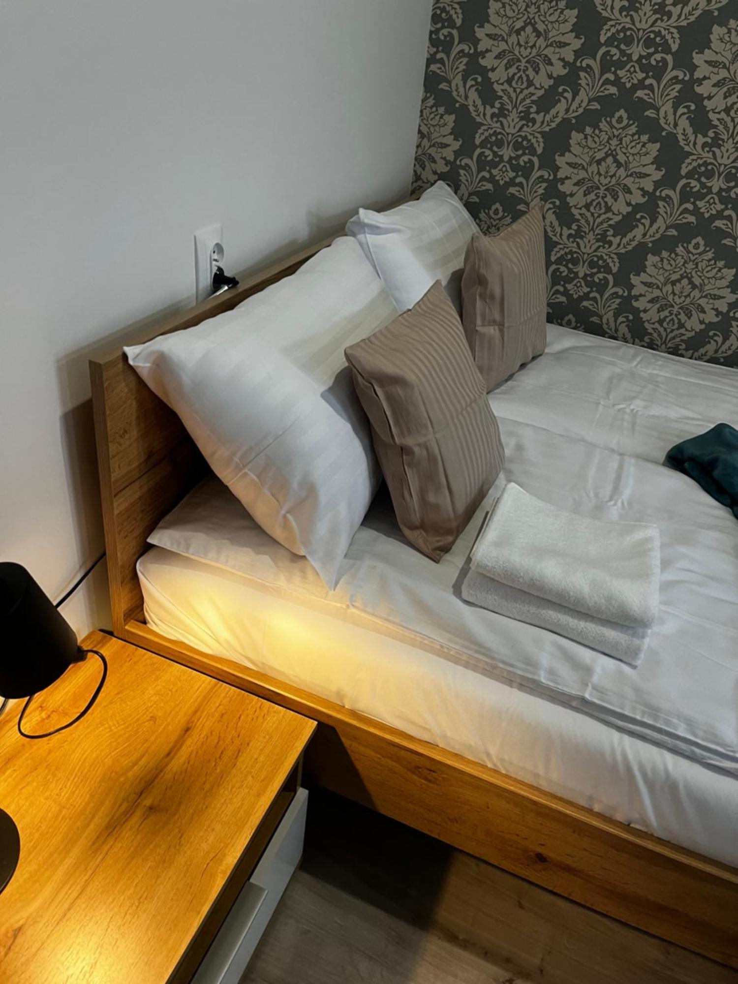 Apartamenty Dbrw Jezyce พอซนาน ภายนอก รูปภาพ